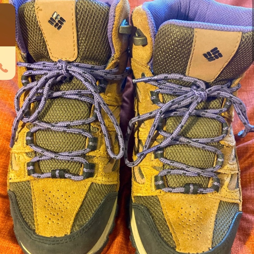 Columbia size 6.5 hiking boots